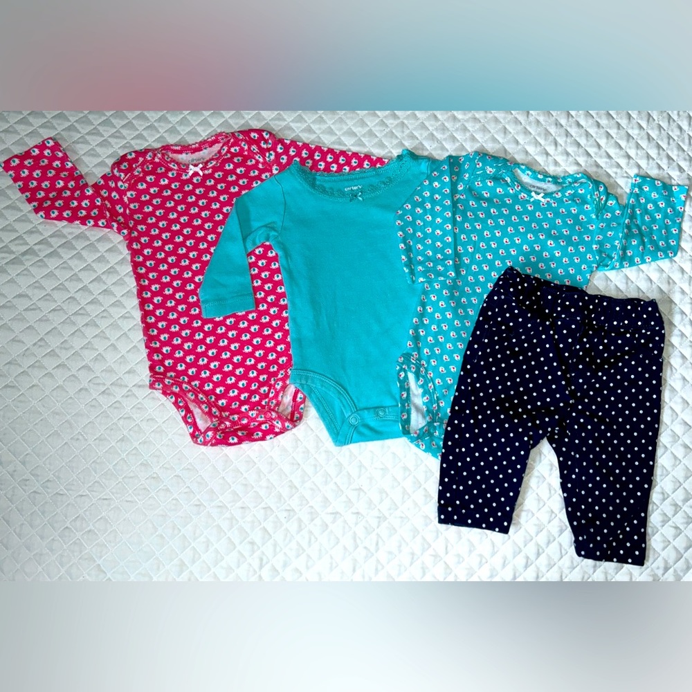 Carter’s Lot (3) Infant Girl Long Sleeve One Piece Outfits + Jeans Size 3 months